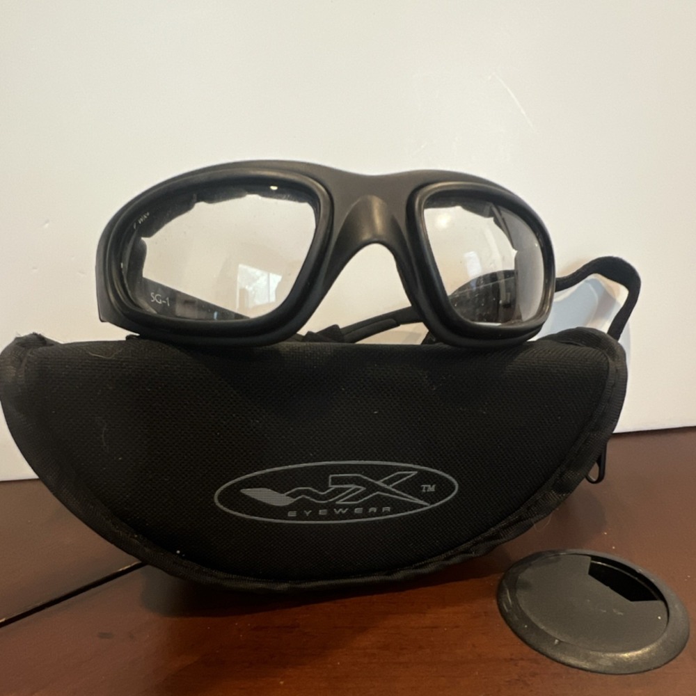 Wiley X SG-1 Safety Glasses Adjustable Plastic Black/Clear Hunting with Case